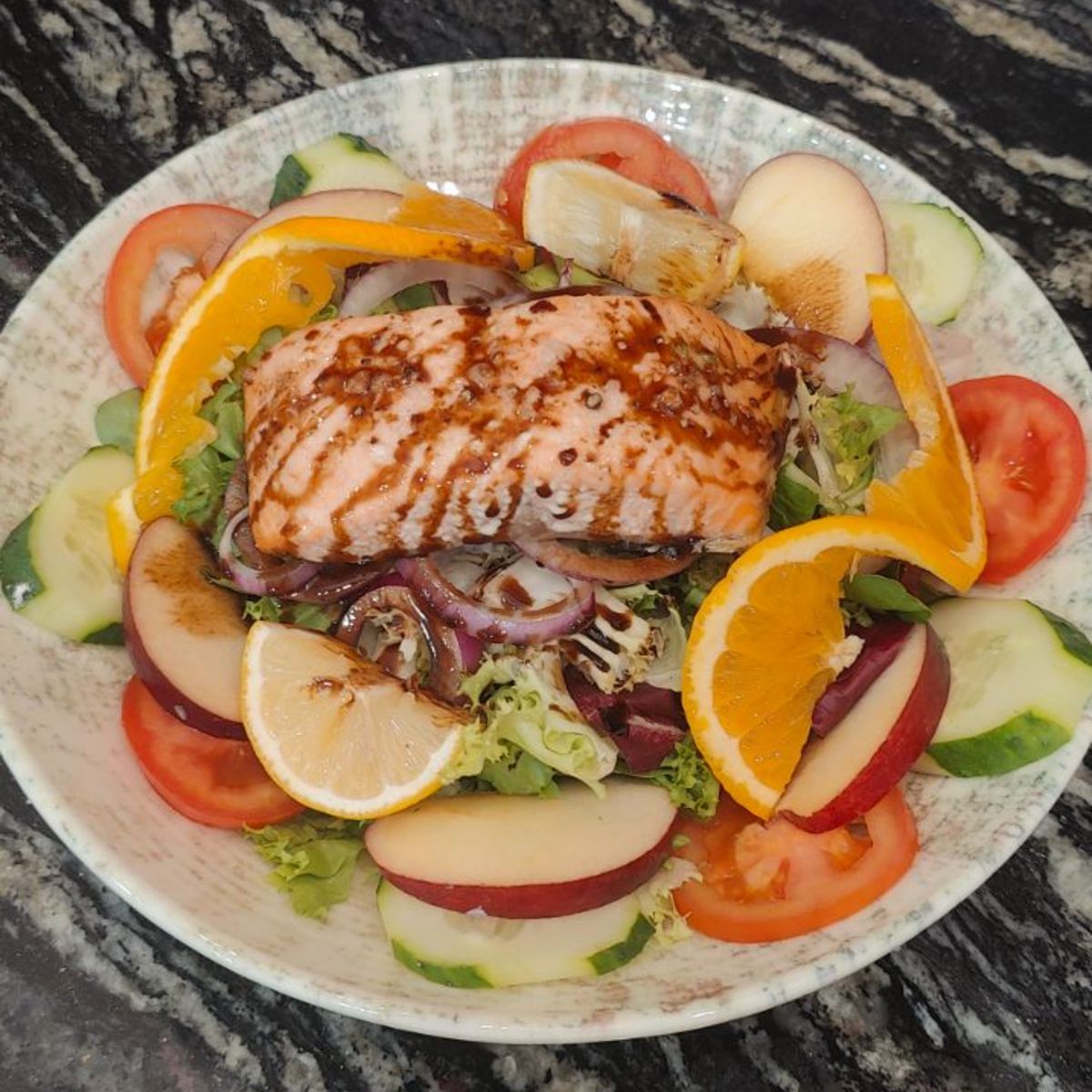 Grilled salmon salad